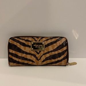 REAL Michael Kors wallet